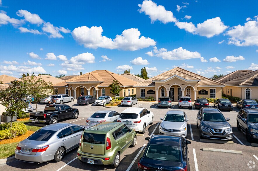 More Photos Of 1104 Kyle Wood Ln, Brandon Medical For Sale