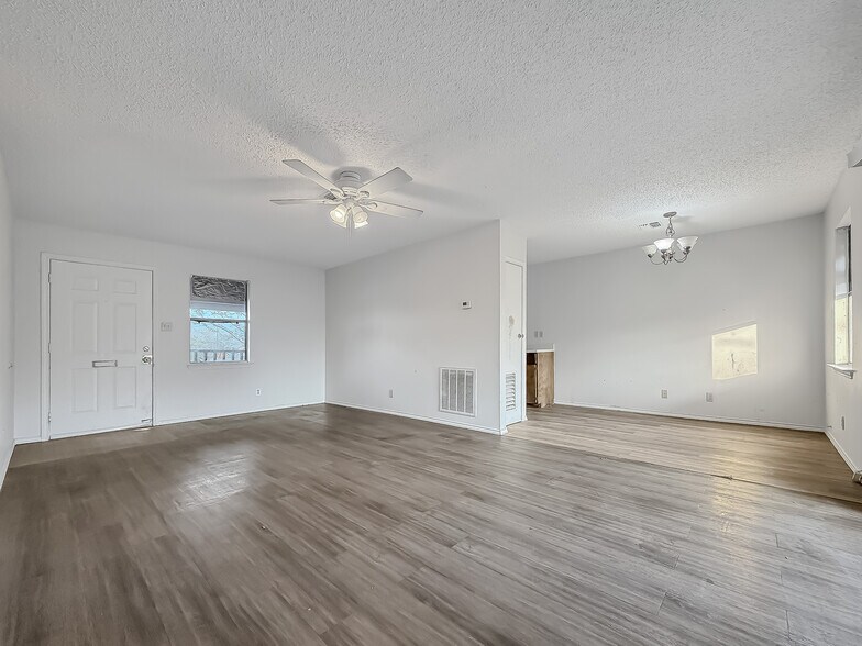 More Photos Of 1870 King David Dr, Three Rivers Apartments For Sale