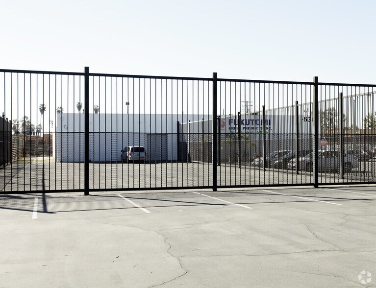 More Photos Of 538 W Monterey Ave, Pomona Distribution For Lease