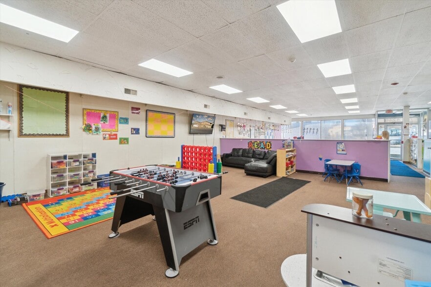 More Photos Of 4248 N 76th St, Milwaukee Storefront Retail Residential For Sale