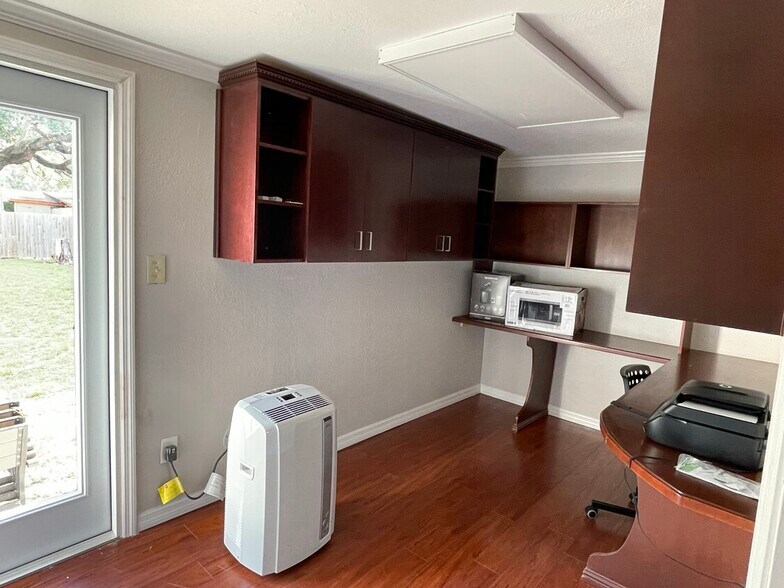 More Photos Of 2307 Mount Vernon St, Orlando Office For Lease