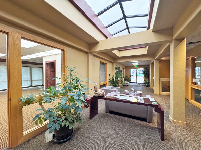 More Photos Of 4836 S College Ave, Fort Collins Office For Lease