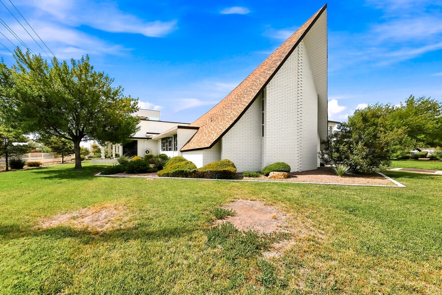 More Photos Of 2401 E Tonopah Ave, North Las Vegas Religious Facility For Sale