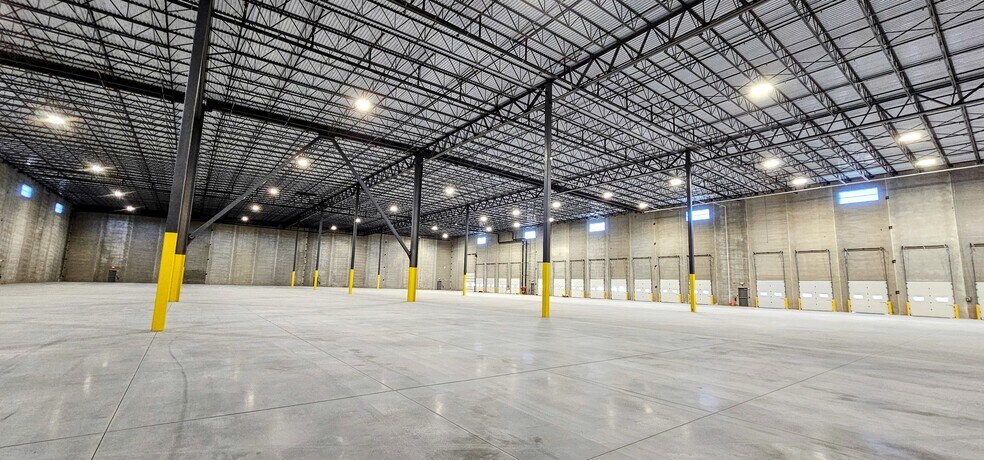 More Photos Of 1010 Heller Rd, Quakertown Warehouse For Lease