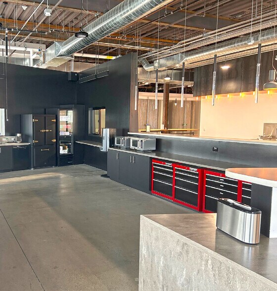 More Photos Of 250 Holger Way, San Jose Office For Lease