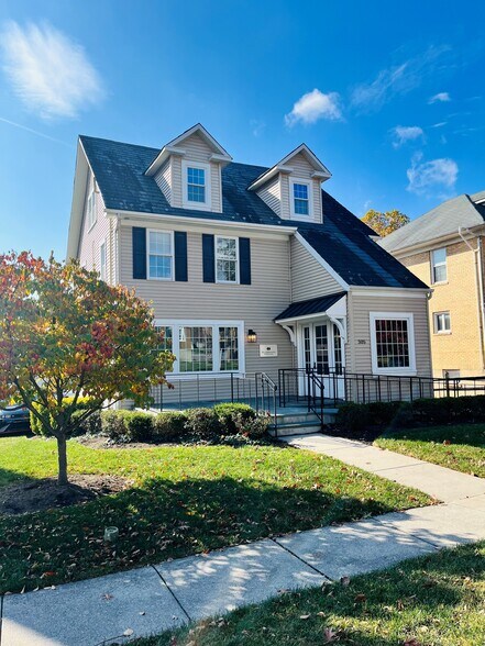 More Photos Of 305 W Pennsylvania Ave, Towson Office For Sale