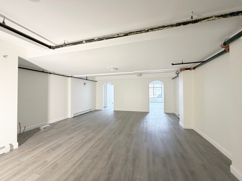 More Photos Of 785 Congress St, Portland Storefront Retail Office For Lease