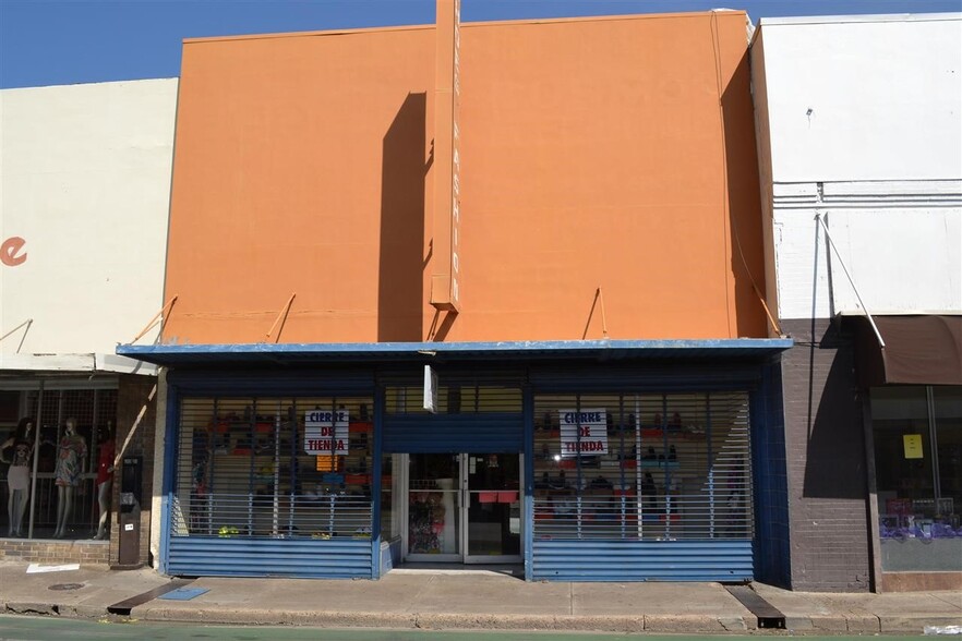 Primary Photo Of 413 Convent Ave, Laredo Storefront Retail Office For Sale