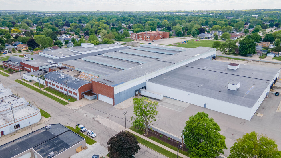 Primary Photo Of 3122 14th Ave, Kenosha Warehouse For Lease