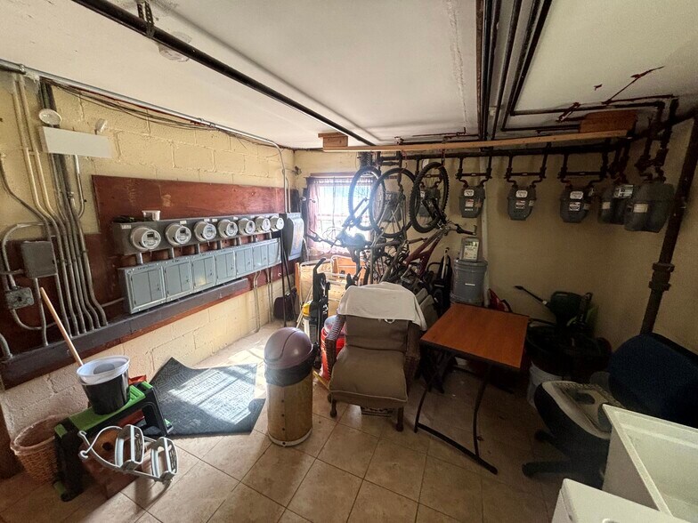 More Photos Of 6229-31 W Belmont Ave, Chicago Apartments For Sale