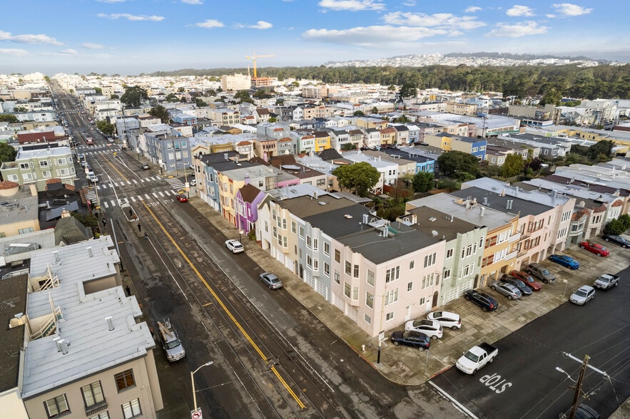 More Photos Of 1616-1618 Judah St, San Francisco Apartments For Sale