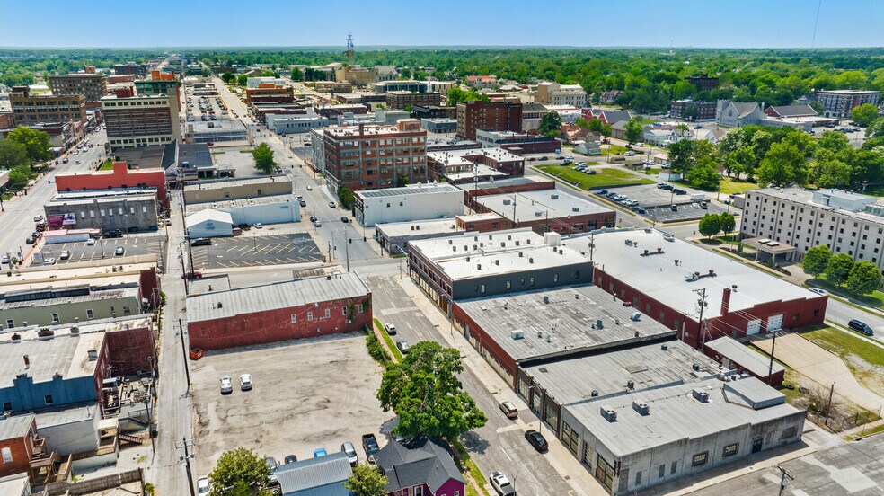 More Photos Of 124 S Joplin Ave, Joplin Warehouse For Sale