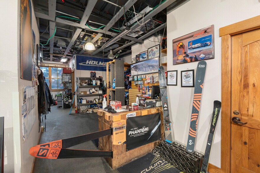 More Photos Of 442 Lincoln Ave, Steamboat Springs Flex For Sale