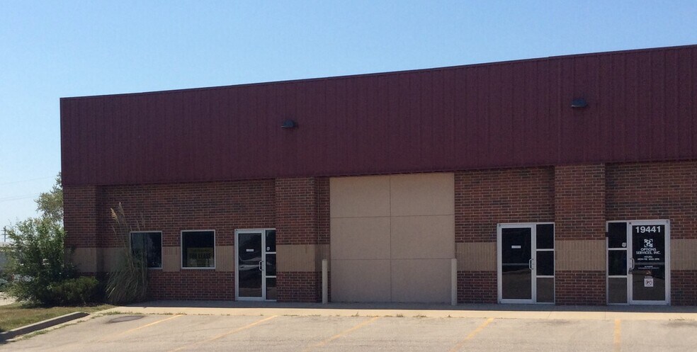 Primary Photo Of 19441 W 151st Ter, Olathe Warehouse For Lease