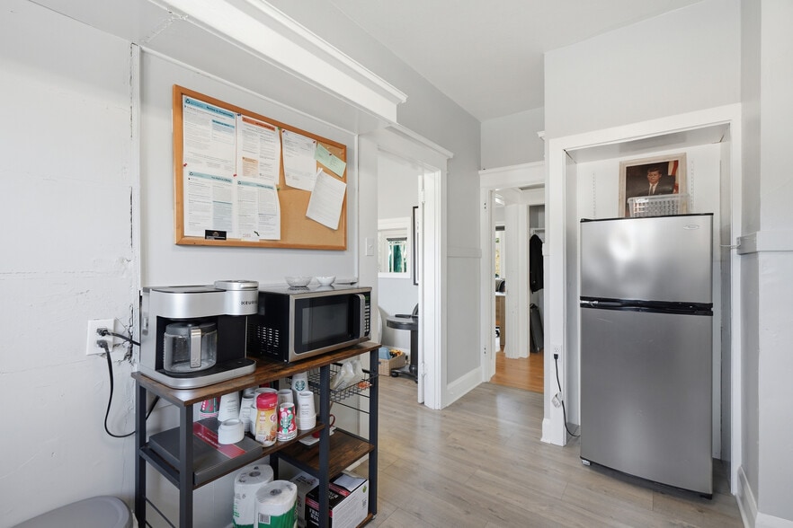 More Photos Of 2901 Main St, Vancouver Office For Sale