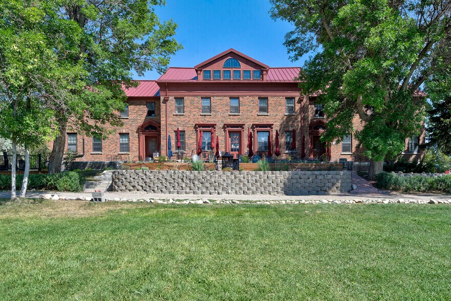 More Photos Of 2245 Head Ln, Helena Hotel For Sale