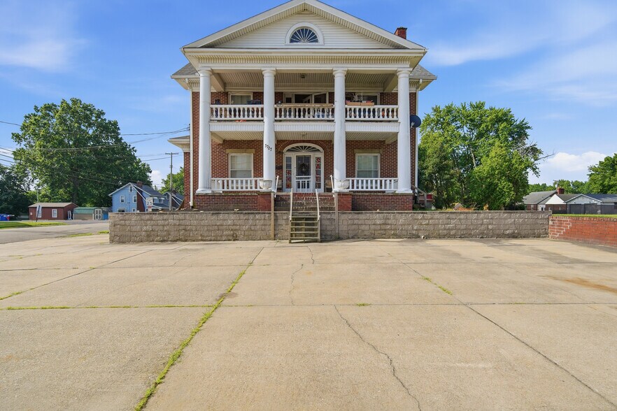 More Photos Of 3727 Lincoln Way E, Massillon Office For Sale