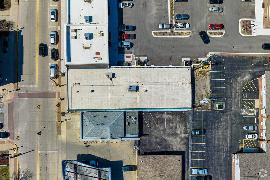 More Photos Of 504 Main St, Belleville Storefront Retail Office For Lease