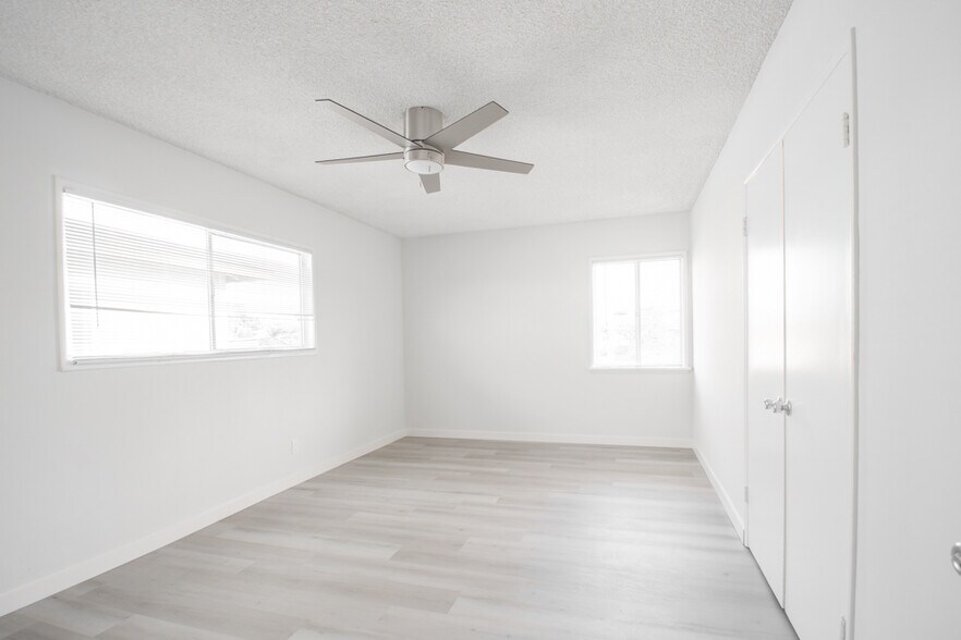 More Photos Of 906 E Imperial Ave, El Segundo Apartments For Sale