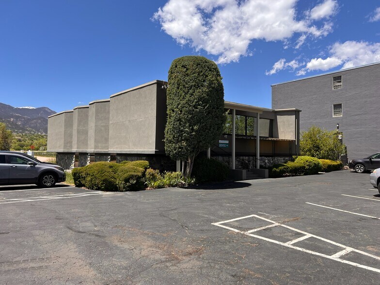 More Photos Of 1539 S 8th St, Colorado Springs Medical For Sale