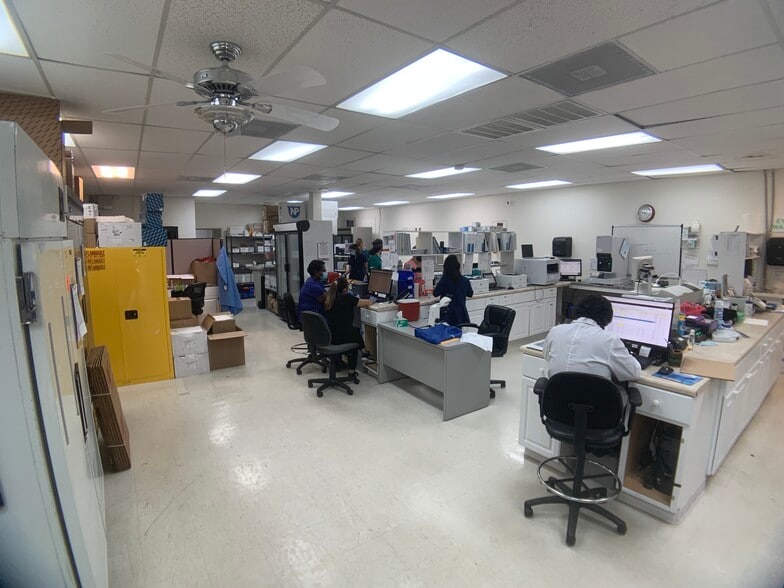 More Photos Of 13191 Starkey Rd, Largo Office For Sale