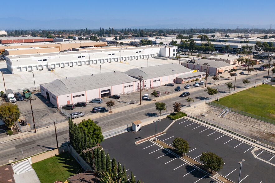 More Photos Of 9501 E Washburn Rd, Downey Warehouse For Sale