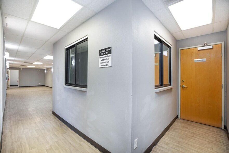 More Photos Of 872 E Sahara Ave, Las Vegas Medical For Lease