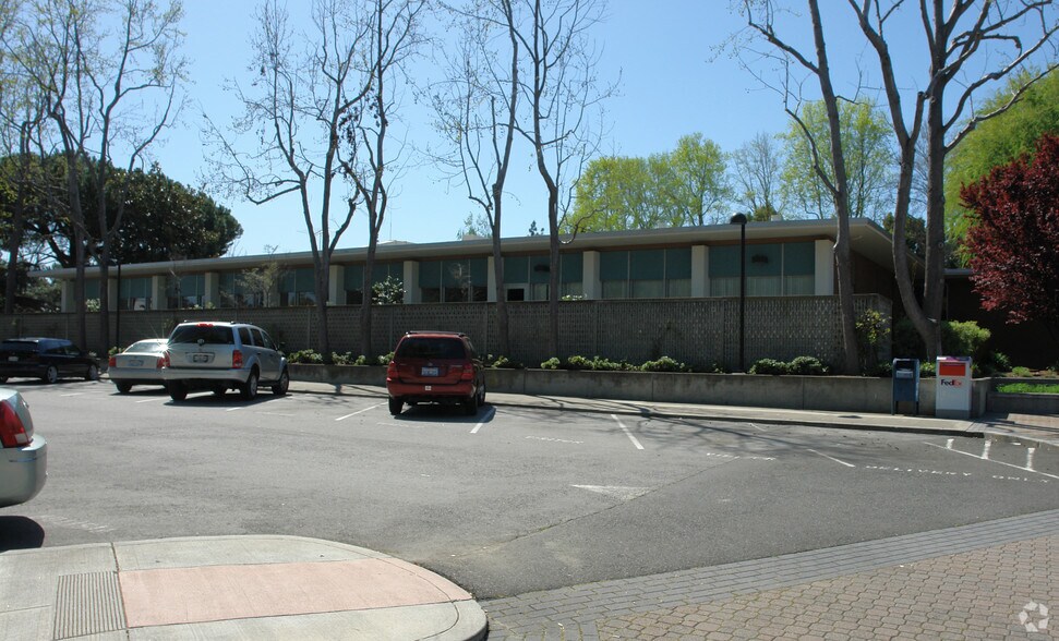 More Photos Of 3100-3500 Hansen Way, Palo Alto Office For Lease