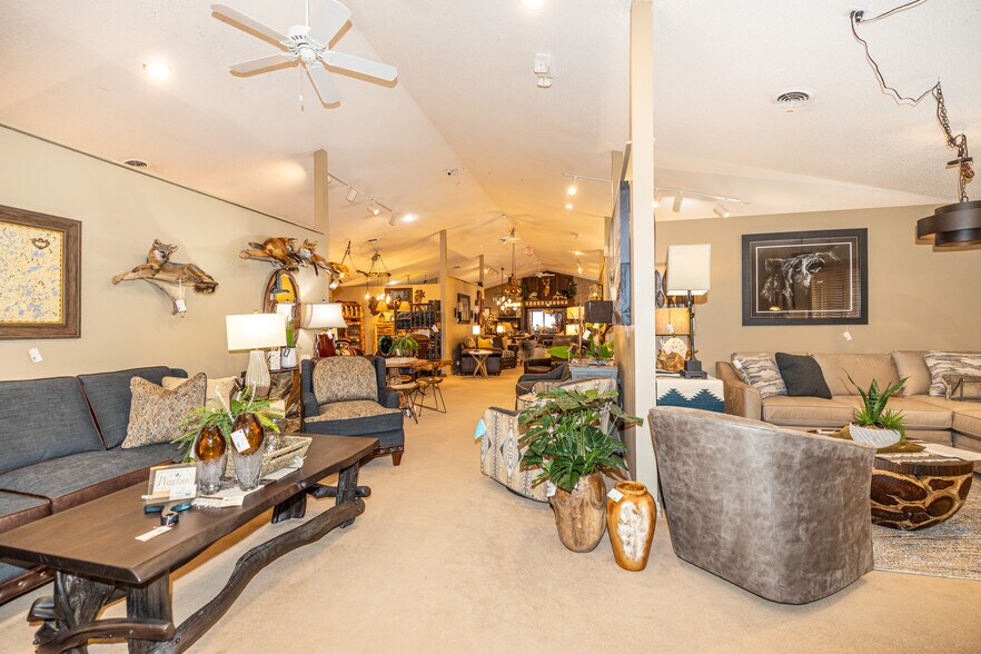 More Photos Of 7967 US Highway 51, Minocqua General Retail For Sale