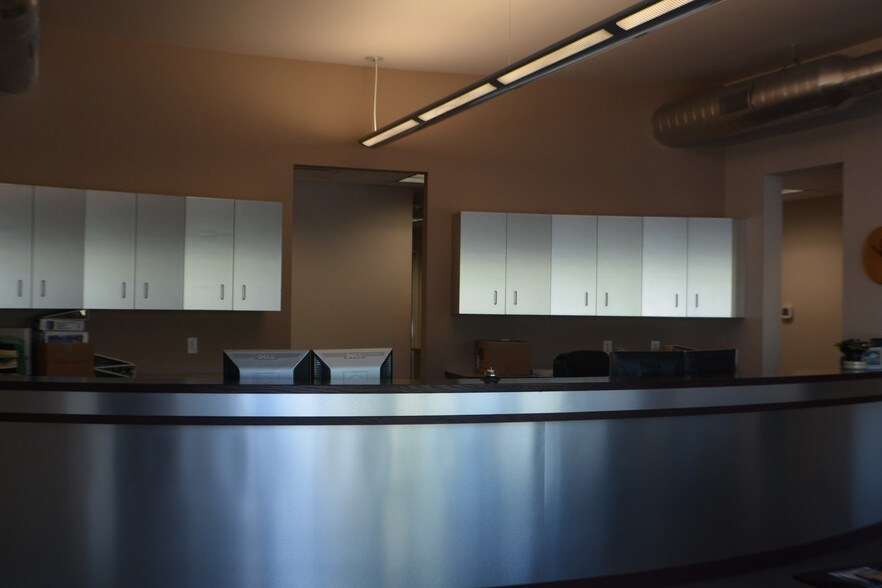 More Photos Of 125 Schoolhouse Loop, Kalispell Office For Sale