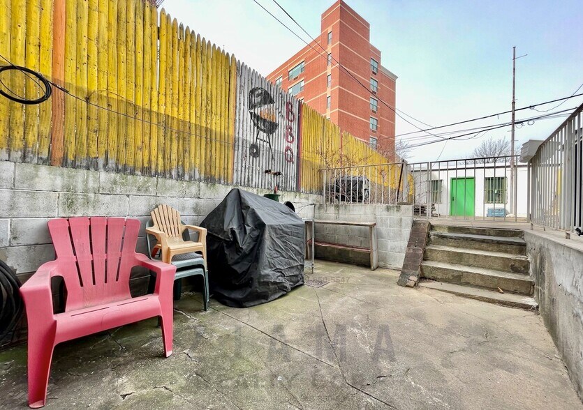 More Photos Of 1267 DeKalb Ave, Brooklyn Multifamily For Sale