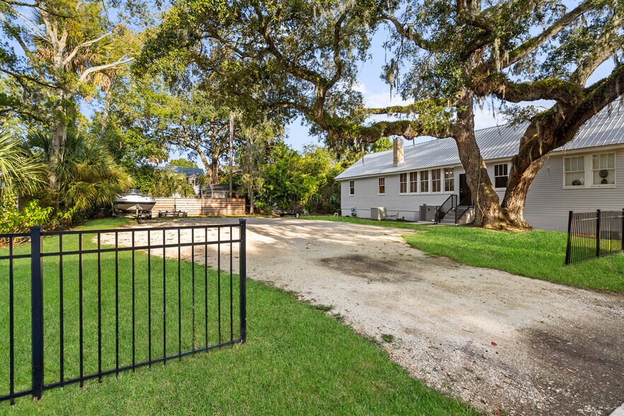 More Photos Of 19 Riberia St, Saint Augustine Office For Sale