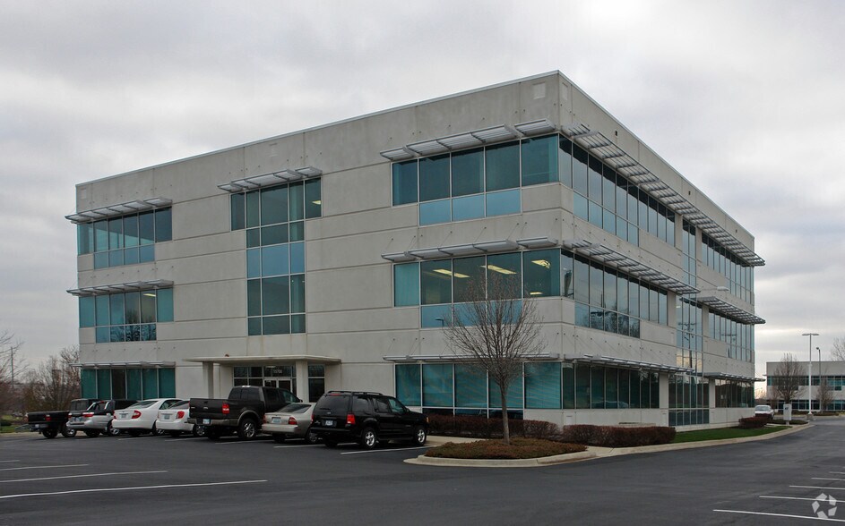More Photos Of 15700 College Blvd, Lenexa Office For Lease