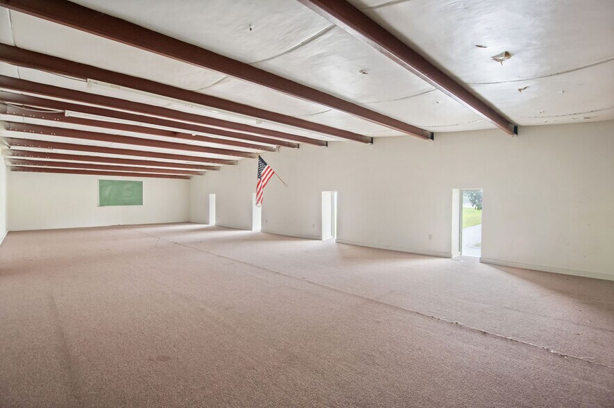 More Photos Of 1197 Piney Green Rd, Jacksonville Auto Repair For Lease