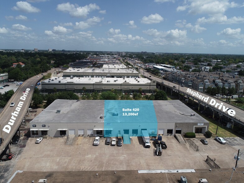 More Photos Of 651 N Shepherd Dr, Houston Warehouse For Lease