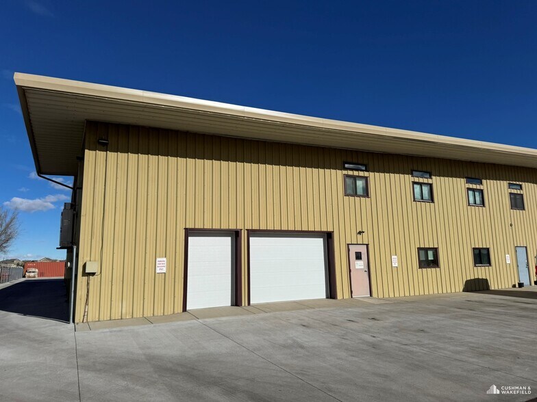 More Photos Of 128 Racquette Dr, Fort Collins Warehouse For Lease