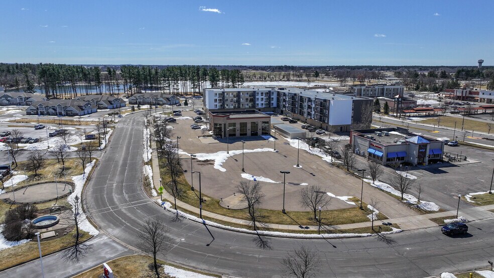 More Photos Of 1740 Park Ave, Plover Storefront Retail Office For Lease