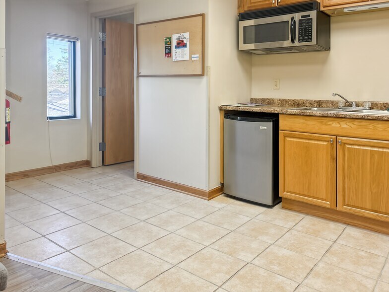 More Photos Of 2005 N Valparaiso St, Valparaiso Coworking Space