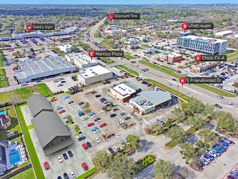 More Photos Of 116 Hunters Ln, Friendswood Storefront Retail Office For Lease