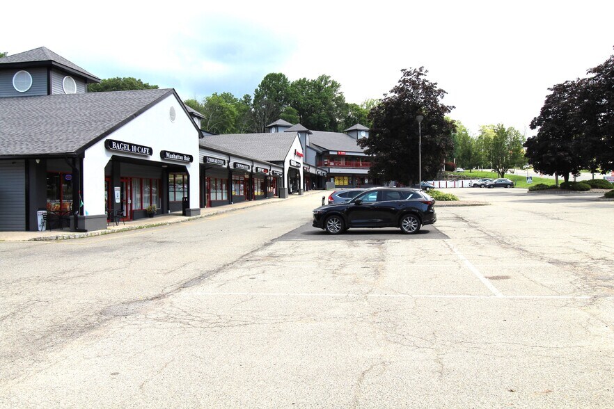 More Photos Of 915 Rt 517, Hackettstown Unknown For Lease