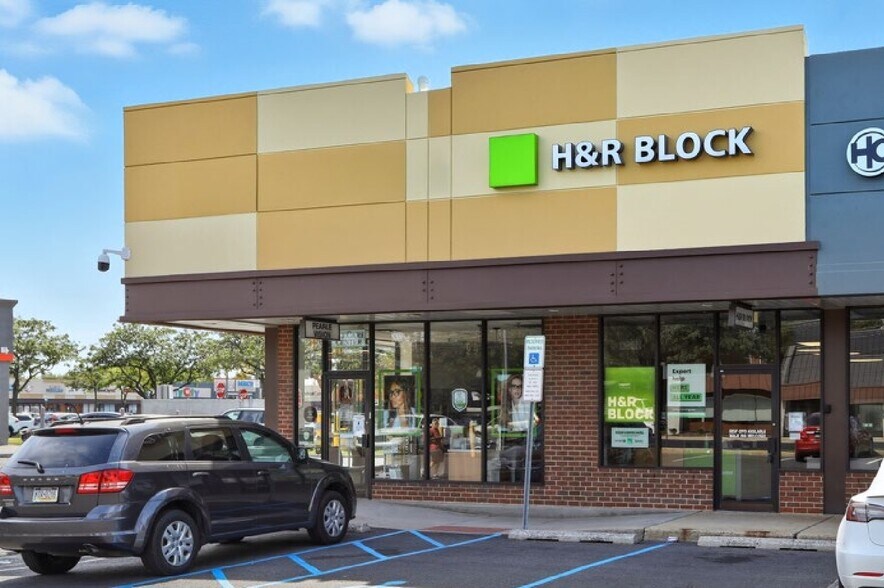 More Photos Of 330-424 W Oregon Ave, Philadelphia Unknown For Lease