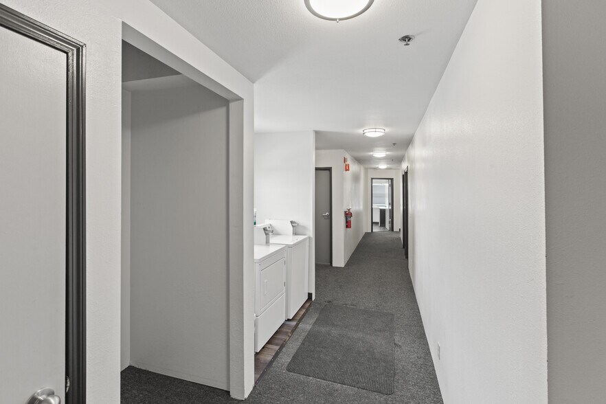 More Photos Of 457 SW 6th St, Redmond Apartments For Sale