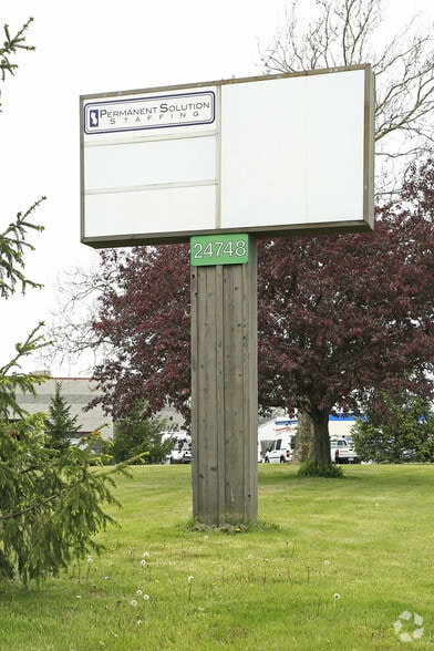 More Photos Of 24748 Aurora Rd, Bedford Heights Warehouse For Lease