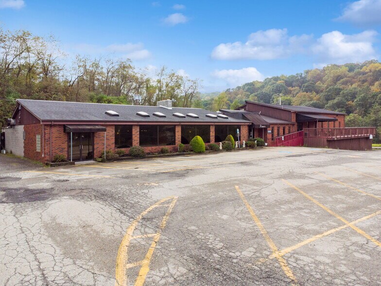 More Photos Of 951 Old Frankstown Rd, Pittsburgh Restaurant For Sale