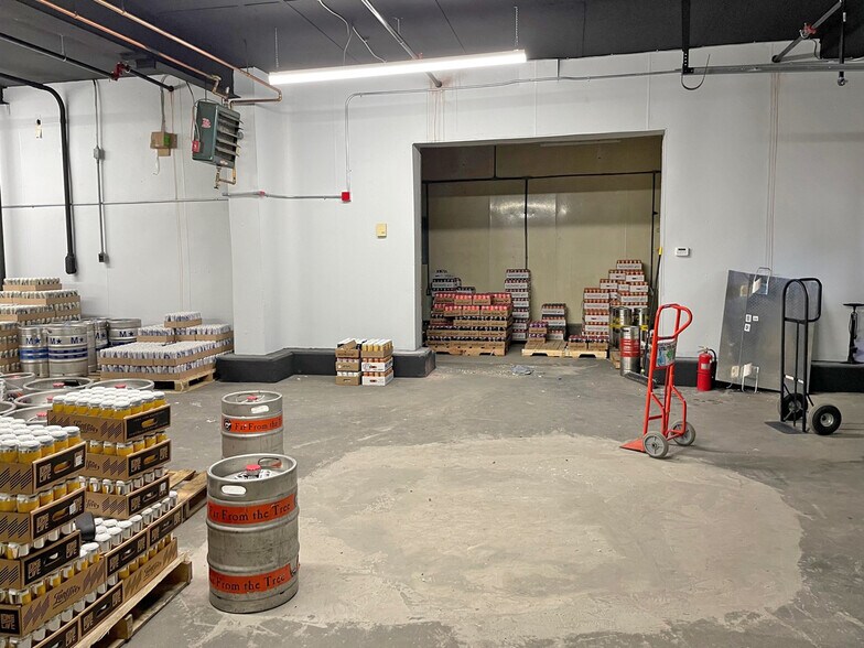 More Photos Of 223 Second St, Manchester Warehouse For Sale