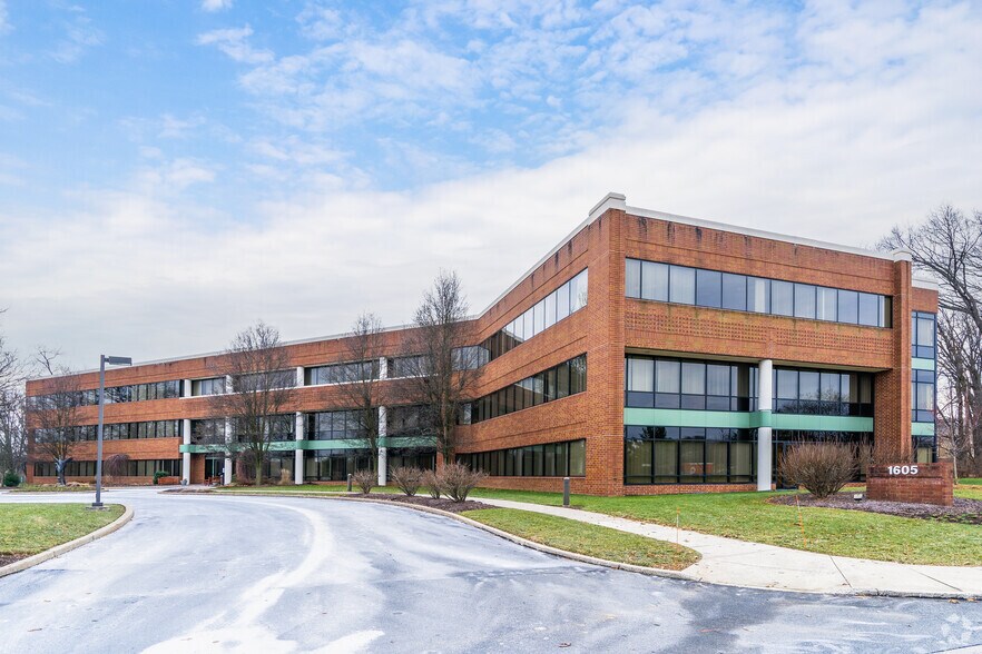 More Photos Of 1605 Valley Center Pkwy, Bethlehem Office For Sale