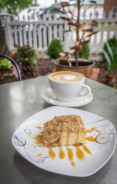 More Photos Of 214 E 1st St, Hermann Storefront Retail Residential For Sale