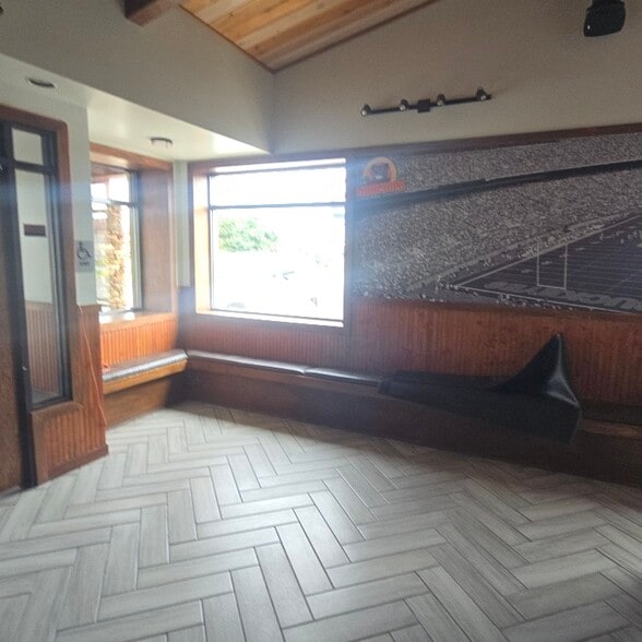 More Photos Of 2045 Brice Rd, Reynoldsburg Restaurant For Lease