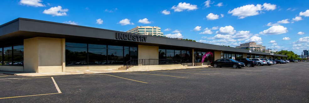 More Photos Of 8027-8058 Pinebrook Dr, San Antonio Storefront For Lease