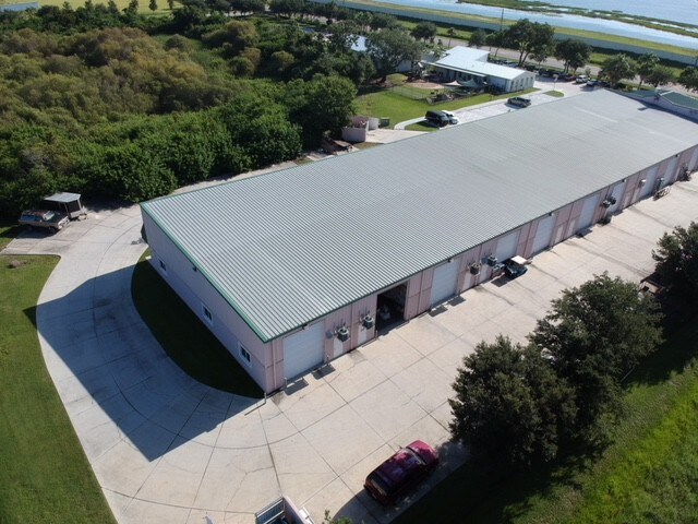 More Photos Of 1090 Knight's Trail Rd, North Venice Light Distribution For Sale